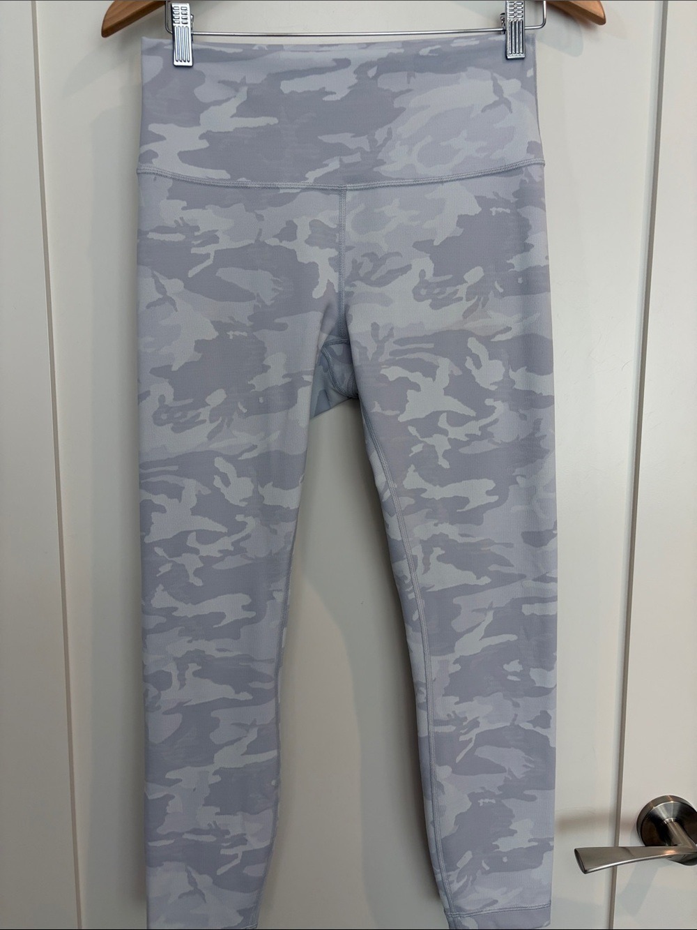 Lululemon Lavender Grey Tonal Camo Ribbed Leggings Size 10